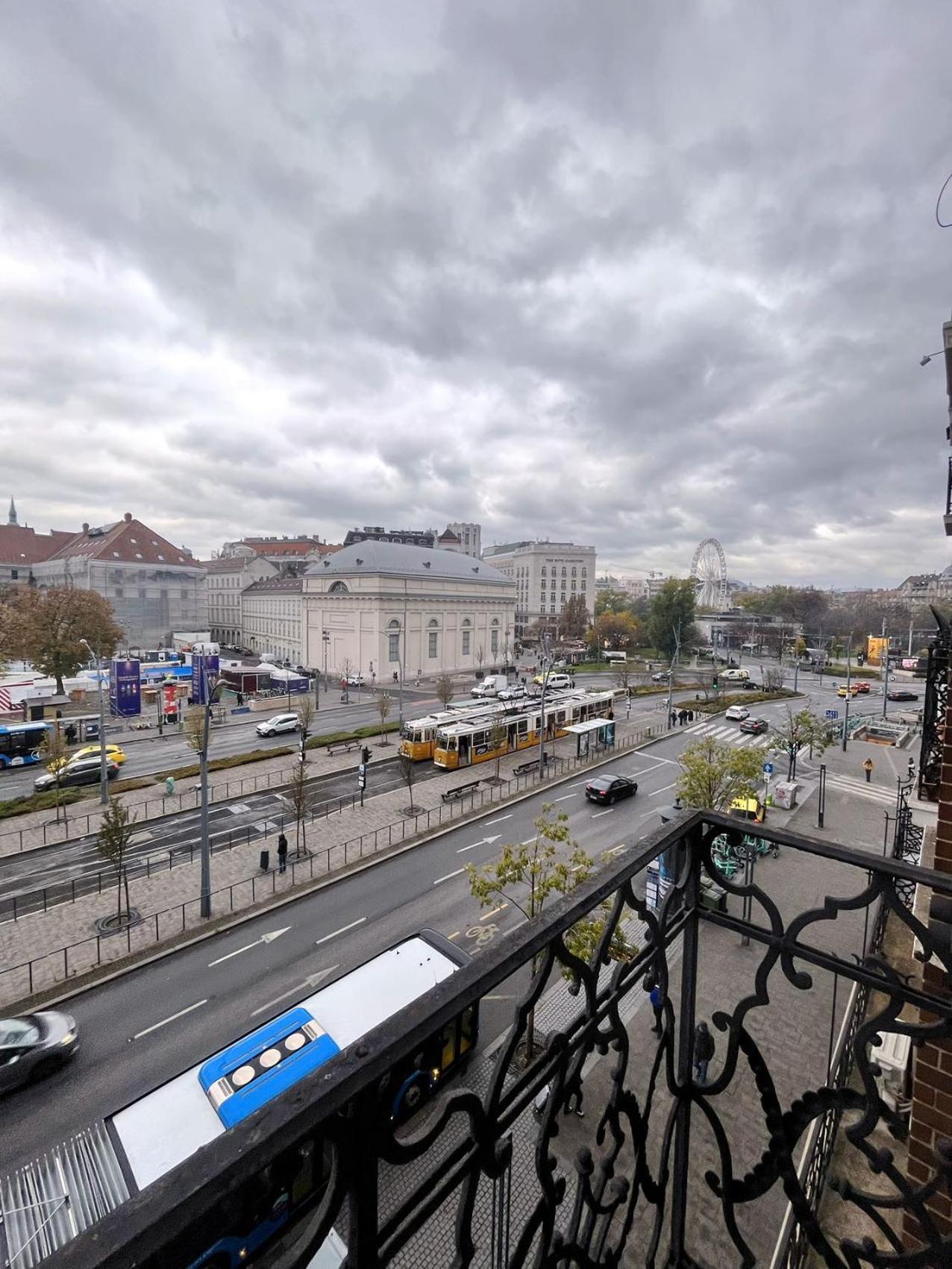 Boutique Family Apartment In The Heart Of City Будапеща Екстериор снимка