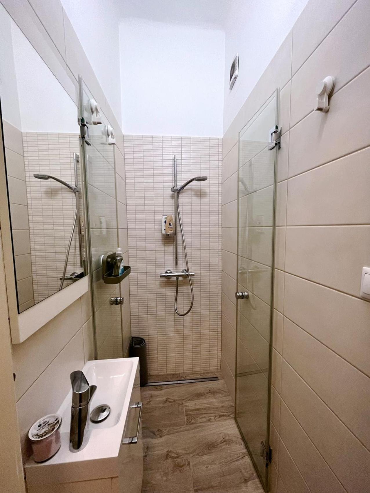 Boutique Family Apartment In The Heart Of City Будапеща Екстериор снимка